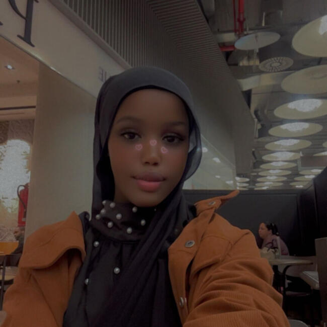 Trabajo de canguro en Madrid: Deeqo