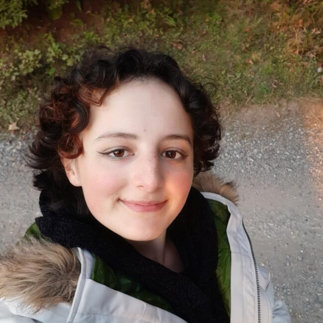 Babysitter in Grenoble: Jeanne