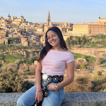 Babysitter in Madrid: Yrmari