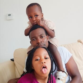 Babysitting job in Southampton: babysitting job Bornface