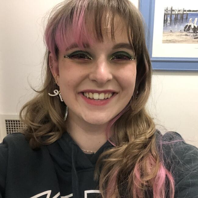 Babysitter in Melbourne: Maddie