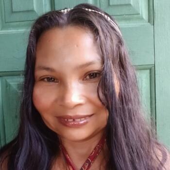 Babysitter in Marituba: Marli