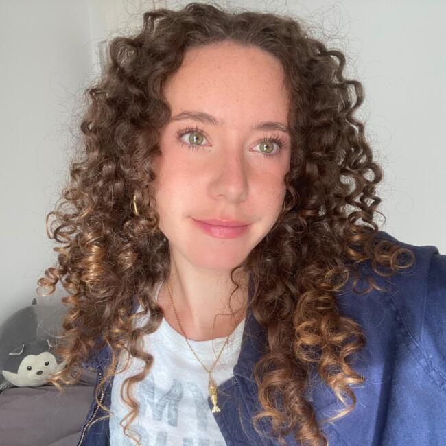 Baby-sitter à Paris: Apoline