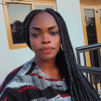 جليسة أطفال في دبي: Sonia