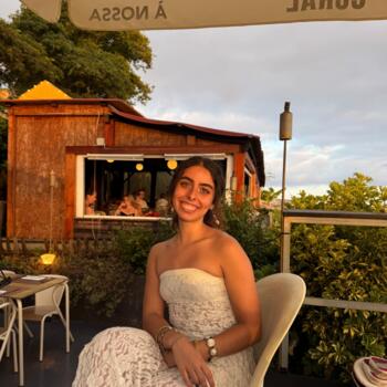 Babysitter em Porto: Sara