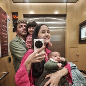 Babysitting job in Khobar: babysitting job Dzenis