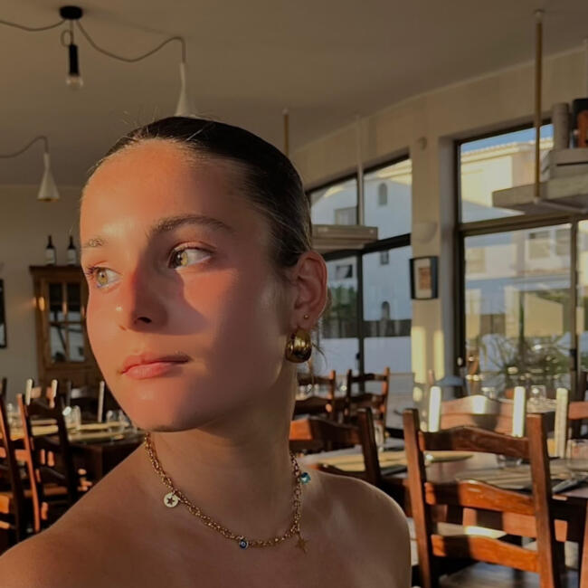 Babysitter in Toulouse: Agathe