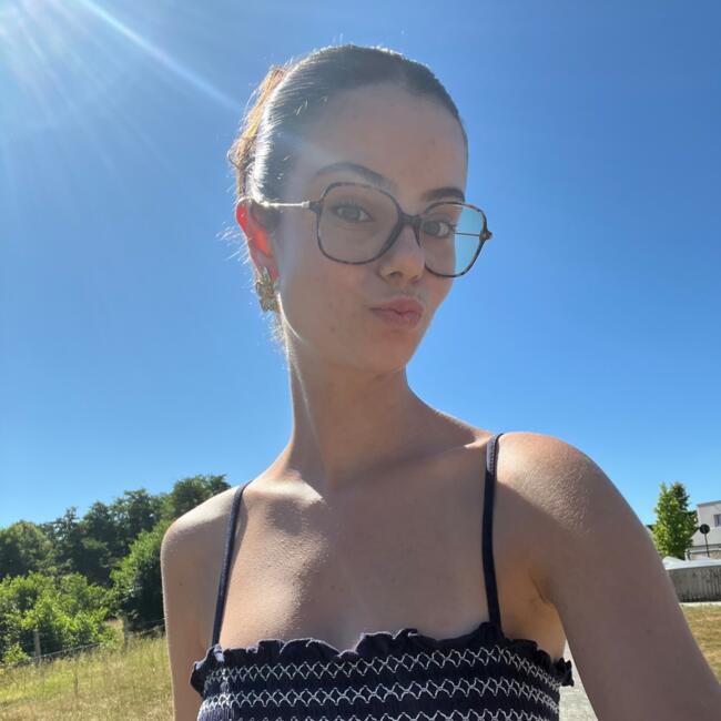 Babysitter in Nantes: Jeanne