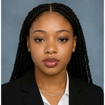 Babysitter in Caparica: Elisa