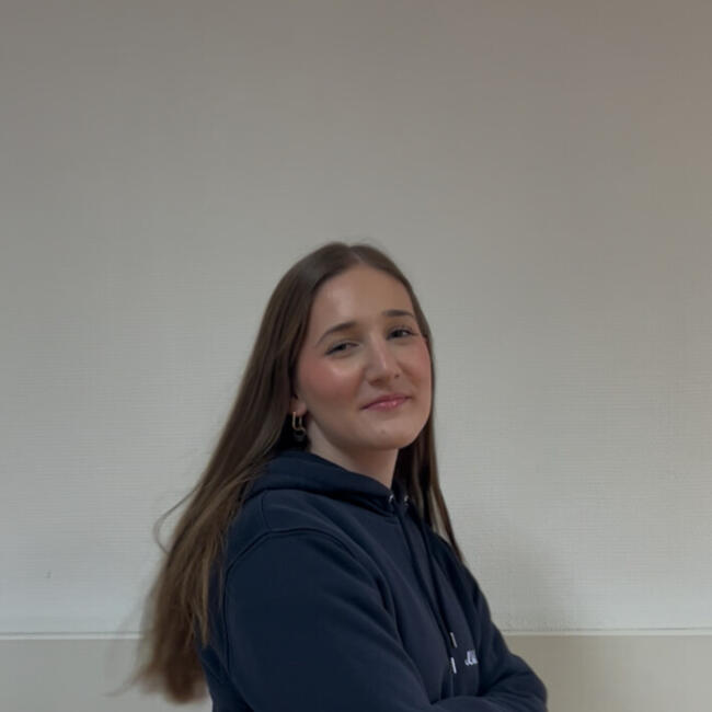 Babysitter in Wimille: Juliette