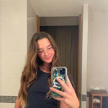 Babysitter Sunshine Coast: Mahony