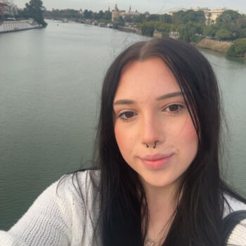 Babysitter Port Talbot: Ashleigh