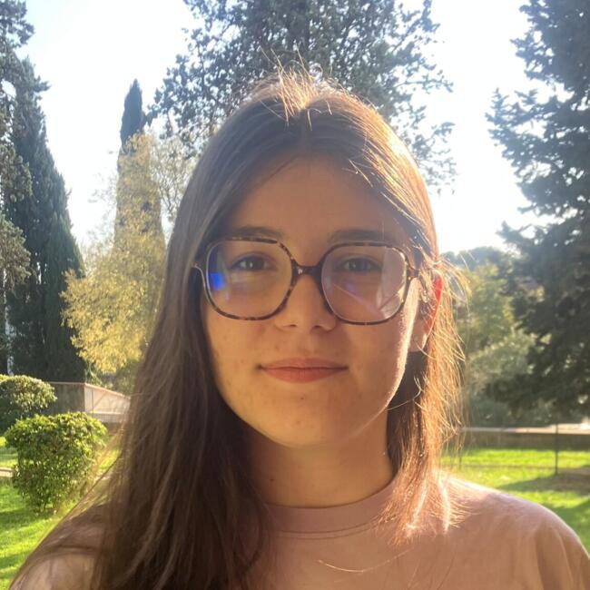 Babysitter in Saint-Hippolyte-du-Fort: Garance