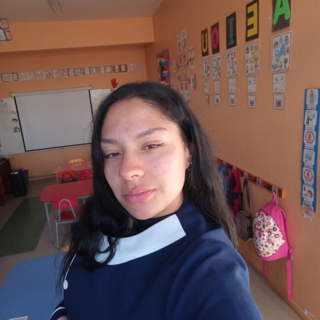 Babysitter in Limache: FERNANDA AYLIN