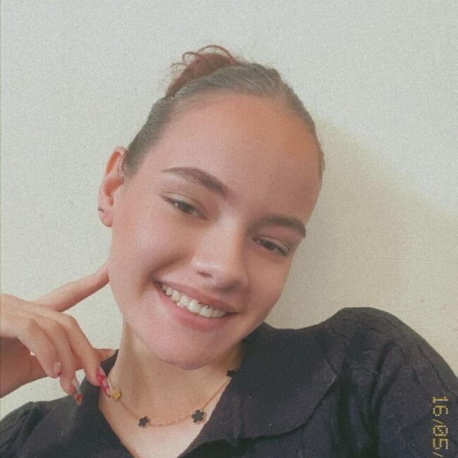 Babysitter in Beauvais: Lucile