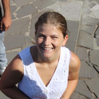 Babysitter in Anglet: Lucie