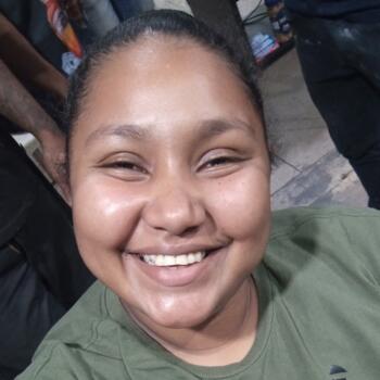 Babysitter Senador Canedo: Kevila