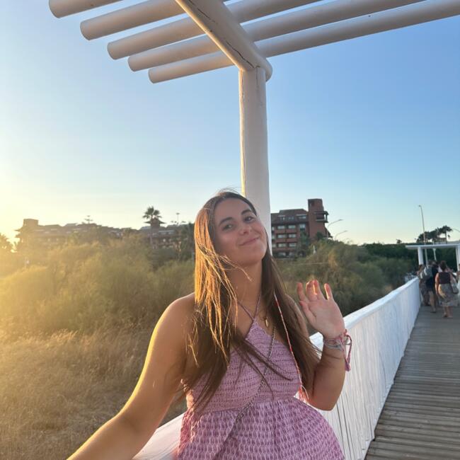 Nanny in Muriedas: Ariana