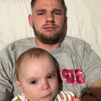 Job de garde d'enfants à Richeval: job de garde d'enfants Bruce