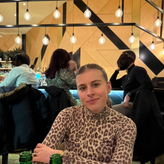 Babysitter in Évrange: Marine