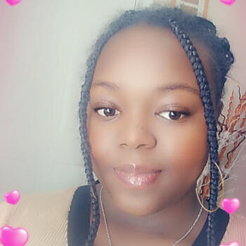 Baby-sitter in Grand Sudbury: Christabelle