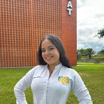 Babysitter Madrid: Yasmin