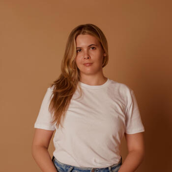 Babysitter in Red Beach: Louise Reinette