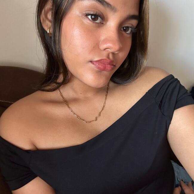 Babysitter in Panama City: Sasha Hernández