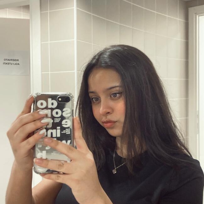 Babysitter in Segrate: Emily