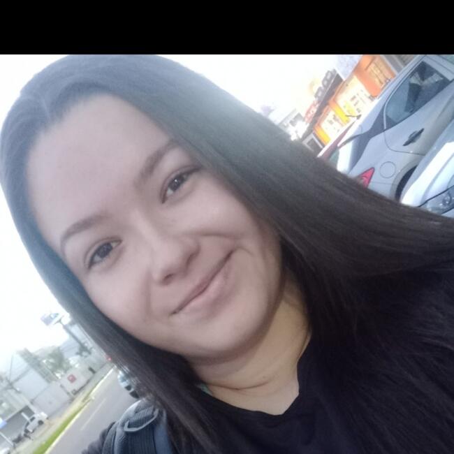 Babá em Goiânia: Andrielle