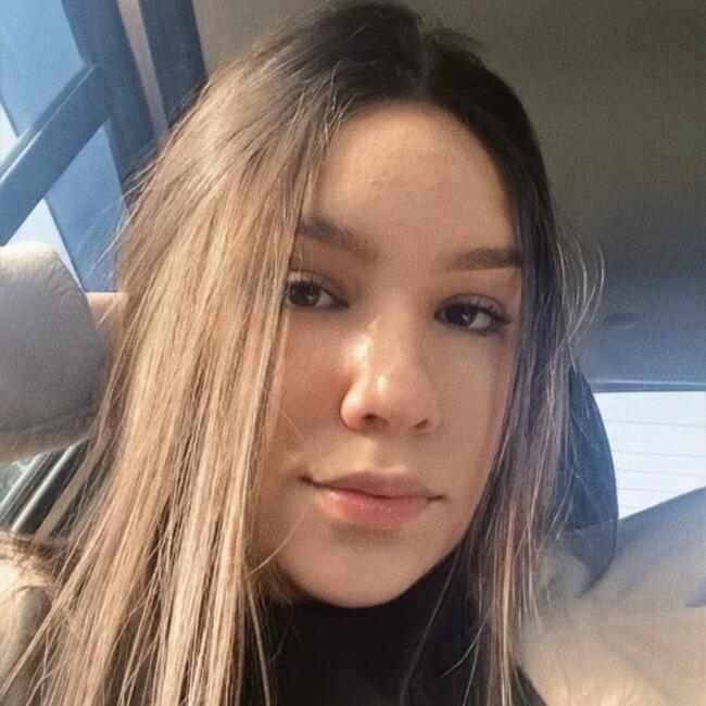 Emprego de babá em Camboriú: Heloiza