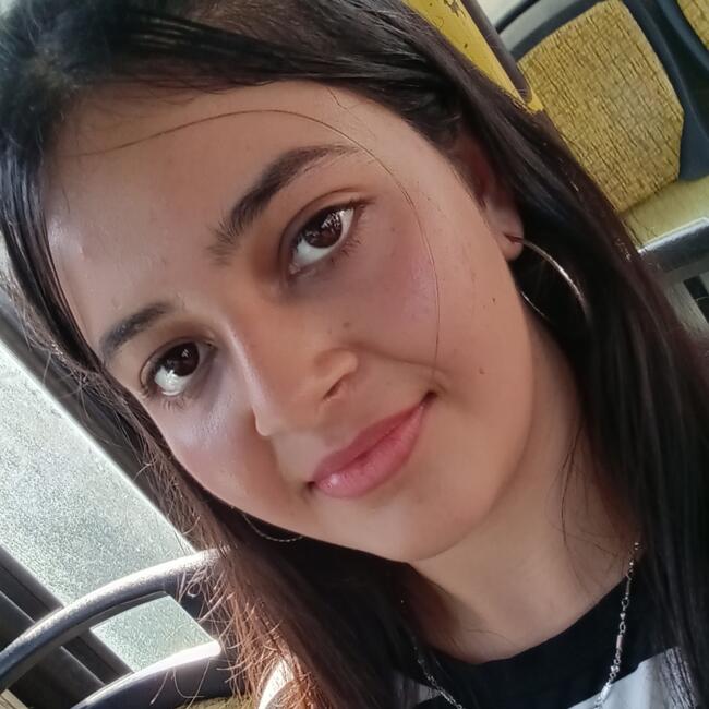 Niñera en Almirante Brown: Antonella