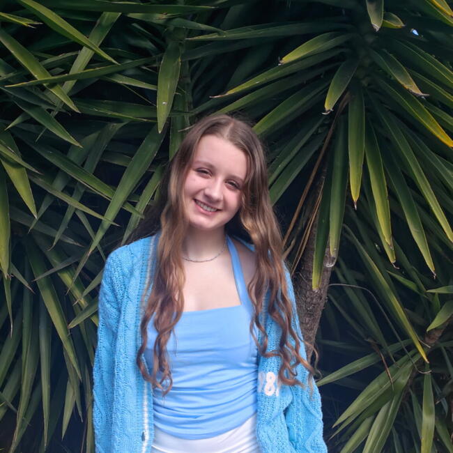 Babysitter in Bannockburn: Evie