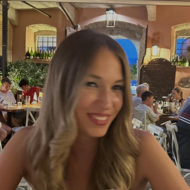 Babysitter στην περιοχή Βουδαπέστη: Júlia
