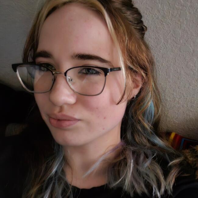 Babysitter in Claremore: Sasha