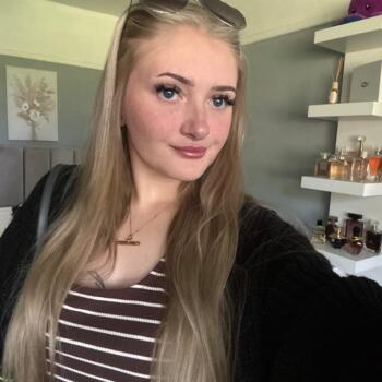 Babysitter Bournemouth: Sarah