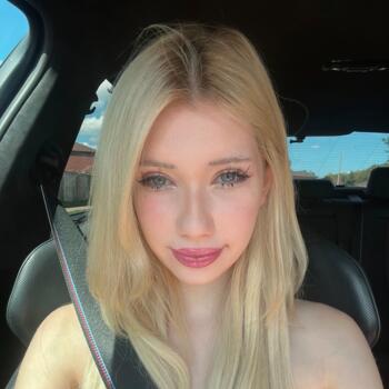 Babysitter in Markham: Laycie