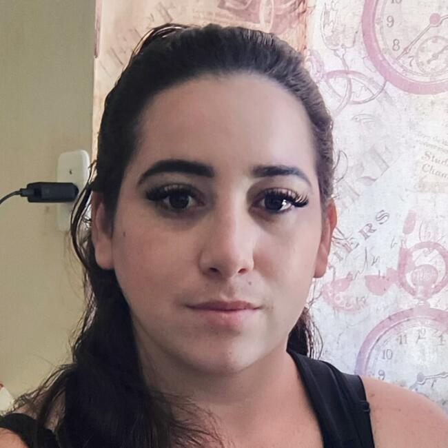 Babysitter in Navegantes: Bruna