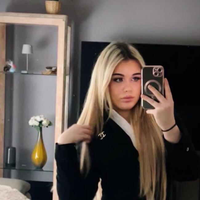 Babysitter in Hemiksem: Kiana