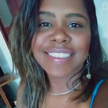 Baby-sitter in Bruxelles (Anderlecht): Thaynara