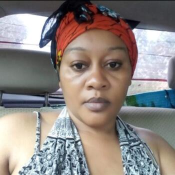 Nanny Nairobi: Maks
