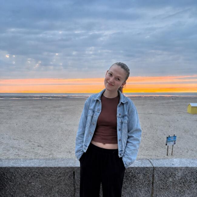 Babysitter in Sèvres: Lucie