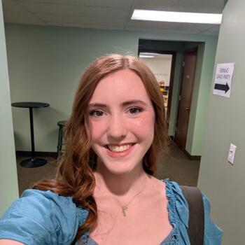 Nanny in Saint Clair (Michigan): Emma