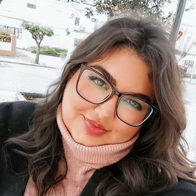 Babysitter in Aljustrel: Bruna