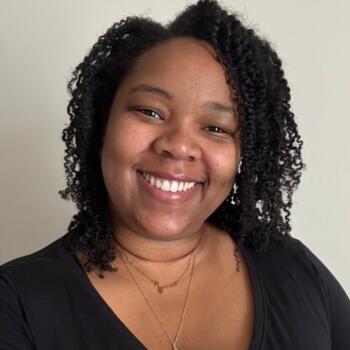 Babysitter in London: Iyana