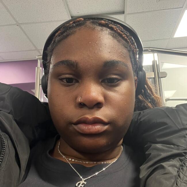 Babysitter in Leeds: Elisabete