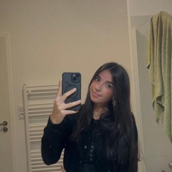 Babysitter Angoulins: Lena