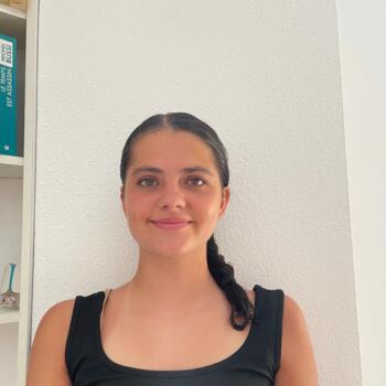 Babysitter in Toulouse: Anais