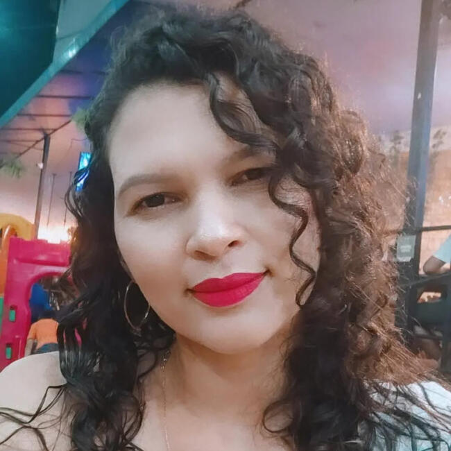 Babysitter in Ananindeua: Zelia