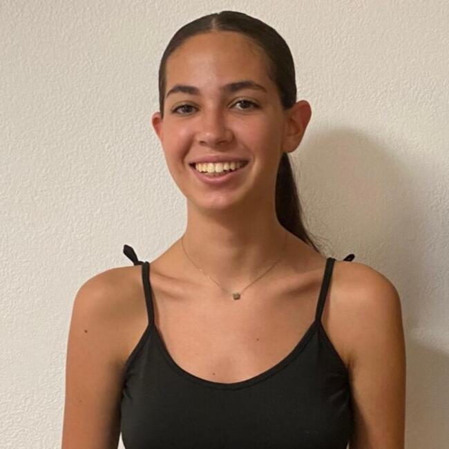 Babysitter in Alicante: Estela